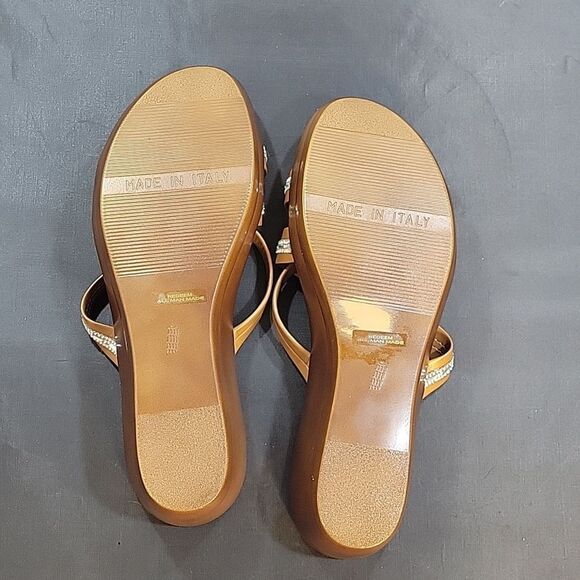 BRAND NEW ITALIAN SHOESMAKERS LOW WEDGE STYLE SLIP-ON SANDAL - Picture 9 of 14